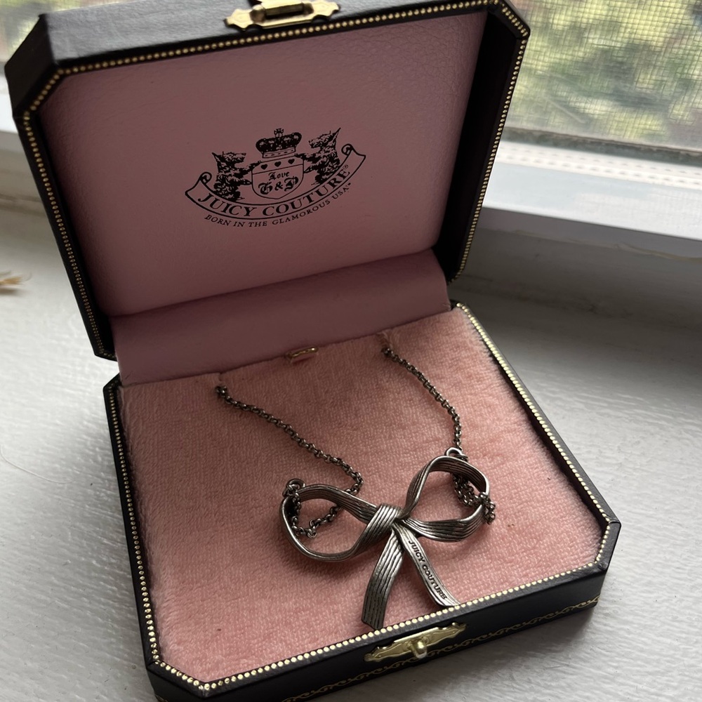 Juicy Couture Silver Bow Pendant Necklace